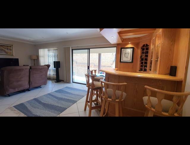 4 BEDROOM TOWNHOUSE SOLD IN MEYERSDAL